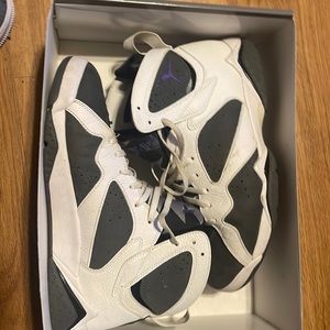 Retro 7’s Flint’s